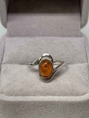 Sterling Silver Amber Cabochon, size 6.5